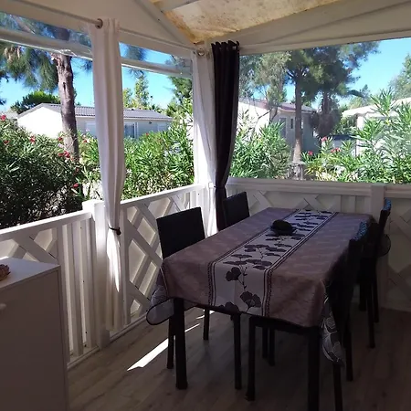 Mobil-home Grand Confort Proche De La Сasa de vacaciones