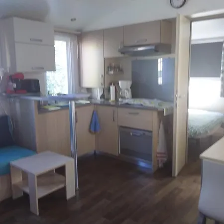 Mobil-home Grand Confort Proche De La * Hyères