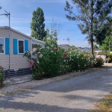 Mobil-home Grand Confort Proche De La *